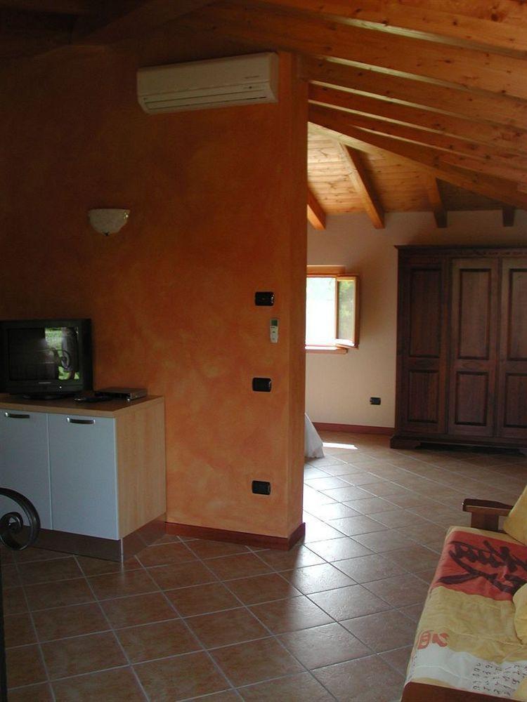 B&B Al Tramonto Monzambano Exteriör bild